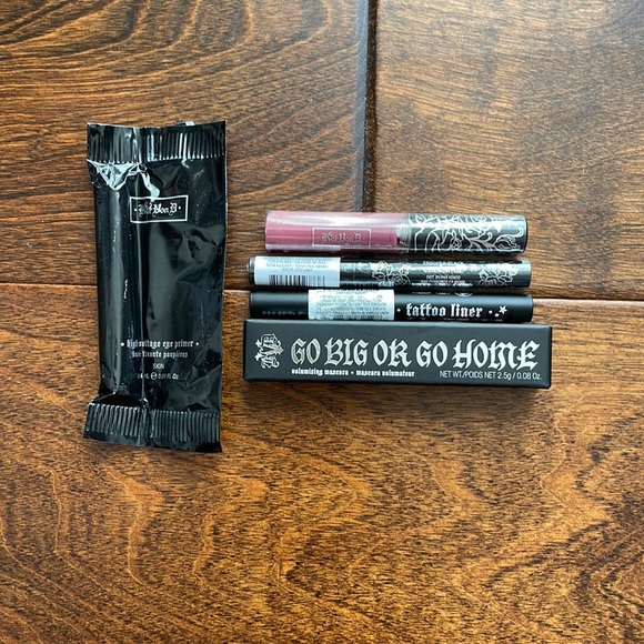 NIB Kat Von D KVD Minis Bundle Mascara Tattoo Eyeliner Lock It Setting Powder - Picture 2 of 2
